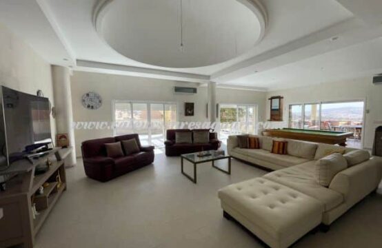 Mountain view villa